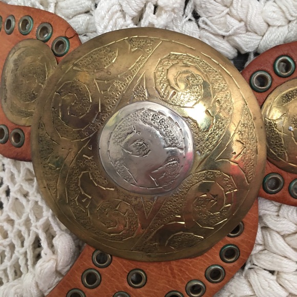 Beautiful Moroccan Leather Belt - Picture 4 of 5